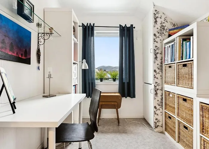 Spacious 3-bedroom With Balcony And Free Parking Orkland Near Trondheim Apartment