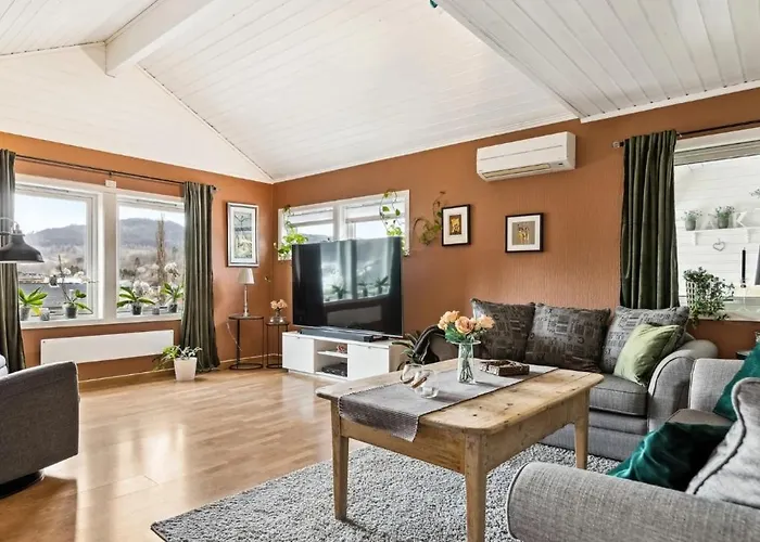 Spacious 3-bedroom With Balcony And Free Parking Orkland Near Trondheim