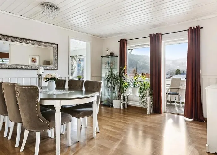 Spacious 3-bedroom With Balcony And Free Parking Orkland Near Trondheim